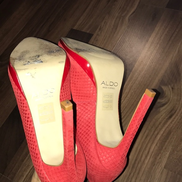 Stunning Red Suede Heels - Picture 4 of 8